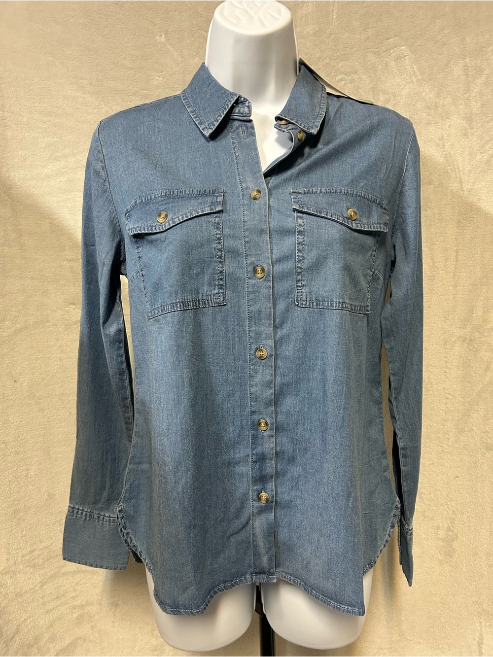 NWT Candace Cameron Bure Tencel Light Blue Denim Shirt